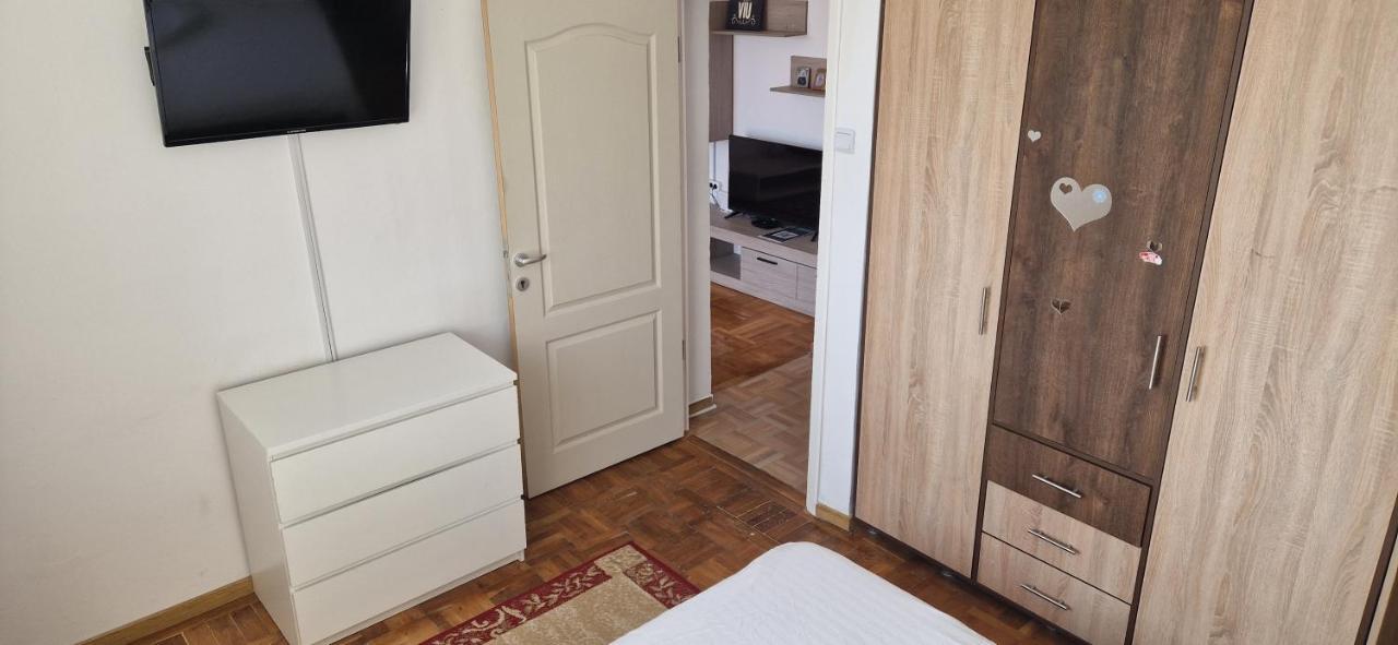 Two Rooms Central Bukarest Eksteriør billede